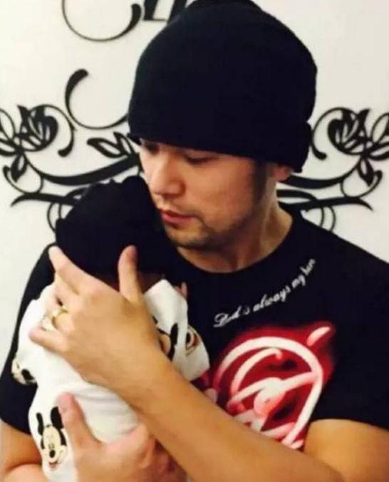 杰伦三胎爆料事件视频在线观看,揭秘明星家庭生活幕后 第3张 杰伦三胎爆料事件视频在线观看,揭秘明星家庭生活幕后 第3张